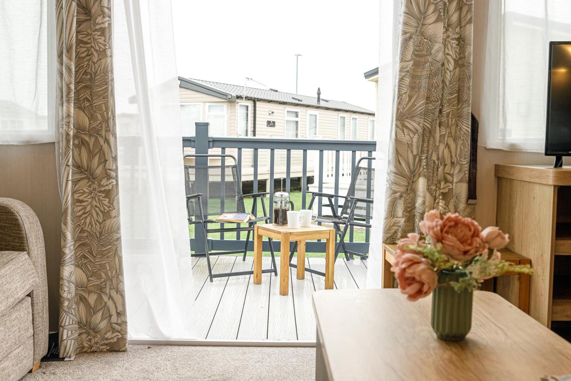 Apartment 2bed - Free Parking, Close To & St Mary's Lighthouse *