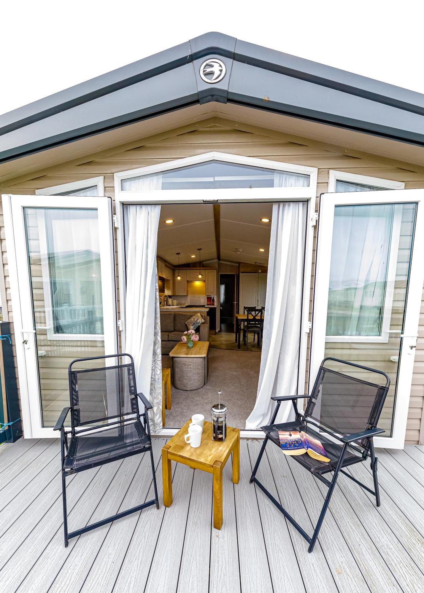 2bed - Free Parking, Close To & St Mary's Lighthouse * Whitley Bay